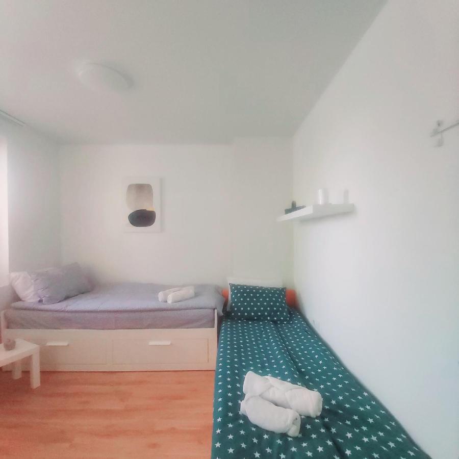 Saint Nicholas Varna Lovely 2 Bedroom Apartment With Sunny Garden ภายนอก รูปภาพ