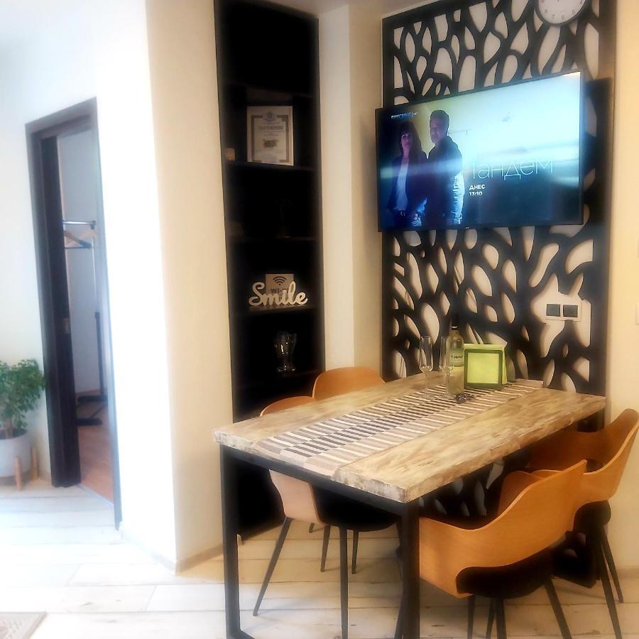 Saint Nicholas Varna Lovely 2 Bedroom Apartment With Sunny Garden ภายนอก รูปภาพ